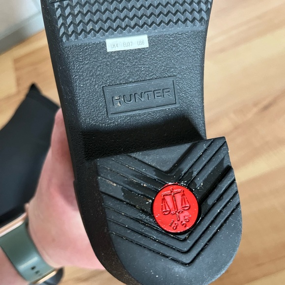 Hunter Chelsea Rain Boot Size 37 - Picture 6 of 8